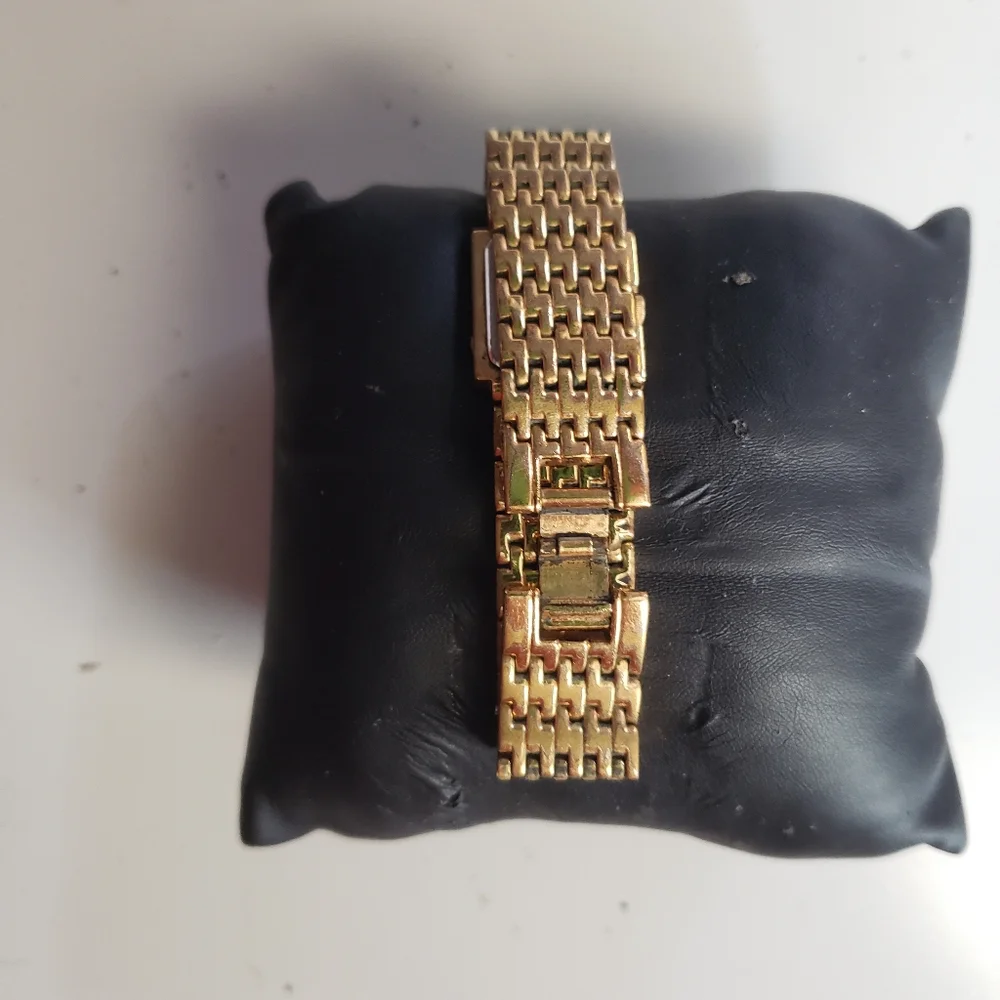 VINTAGE SEIKO GOLD STAINLESS STEEL Slim Metal Band~Japan Made